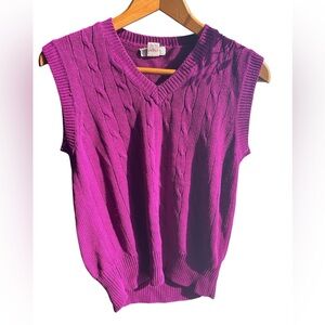 VTG 80’s/90’s Sleeveless Cable Knit V-Neck Sweater Vest - Magenta